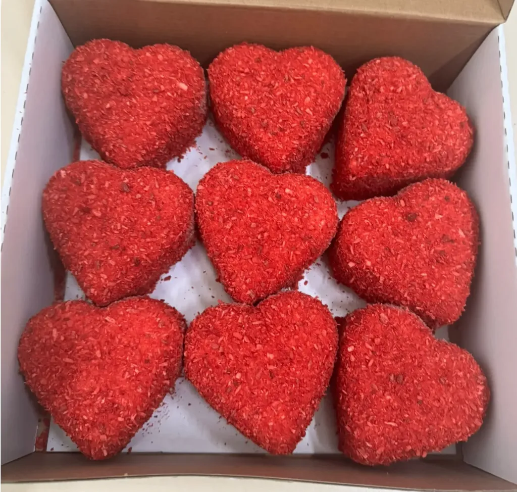 AKD Donuk Pasta Red Love 9st.
